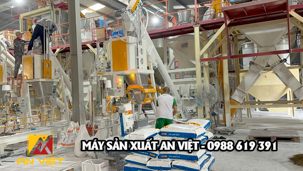 Cân Đóng Bao Bột Bả 7 Tấn/Giờ Bao 40kg Lắp Đặt Tại Hà Nam